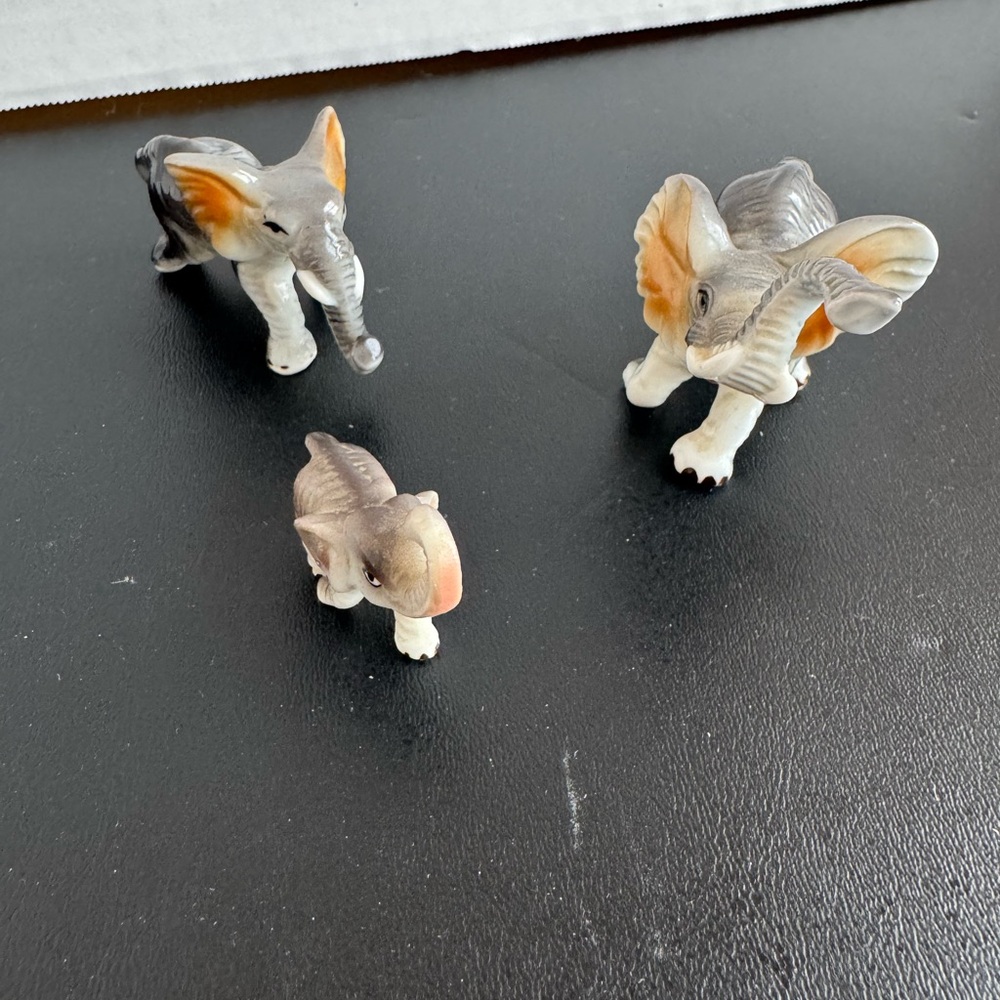 Elephant Porcelain Figurine Set
